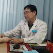 中西医结合皮肤科专家李清峰被商丘广播电视台《名医直播间》栏目聘为特邀嘉宾