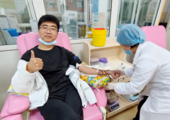 绵阳“名记”带头献血 模范党员干部冲先锋